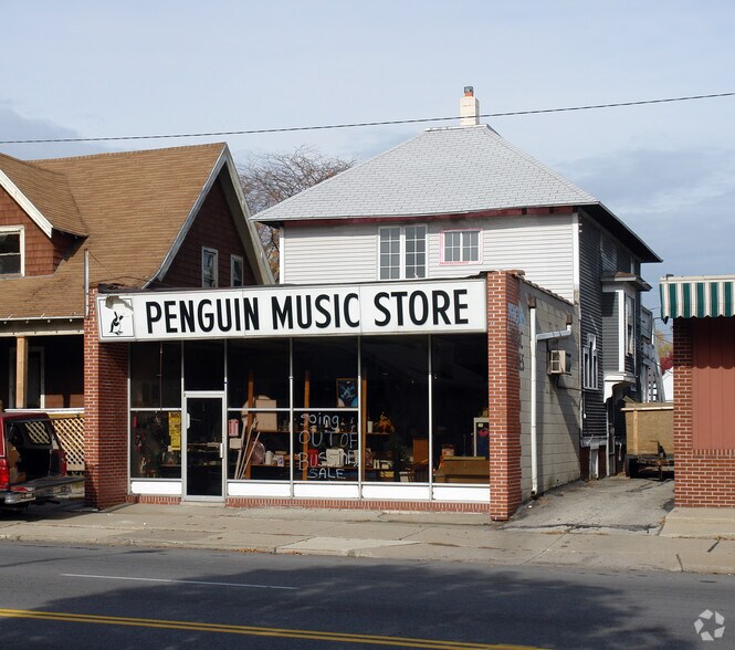 1748 W Sylvania Ave, Toledo, OH for sale - Primary Photo - Image 1 of 1