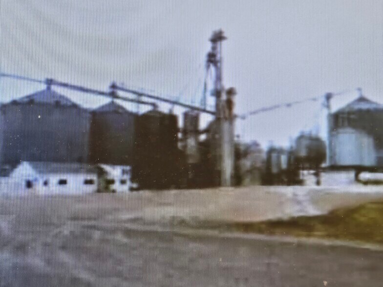 4693 Red River West Grove Rd, Arcanum, OH for sale - Building Photo - Image 1 of 1