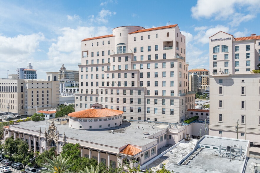 2333 Ponce de Leon Blvd, Coral Gables, FL for lease - Building Photo - Image 3 of 6