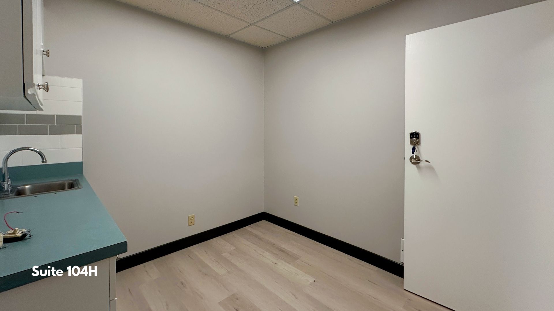 60 Westwood Ave, Waterbury, CT for lease Interior Photo- Image 1 of 29