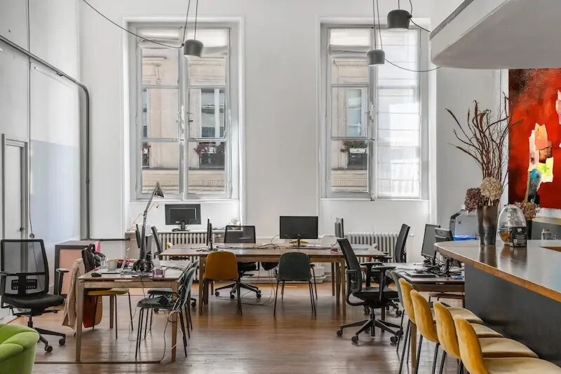 Office in Paris for lease - Building Photo - Image 3 of 12