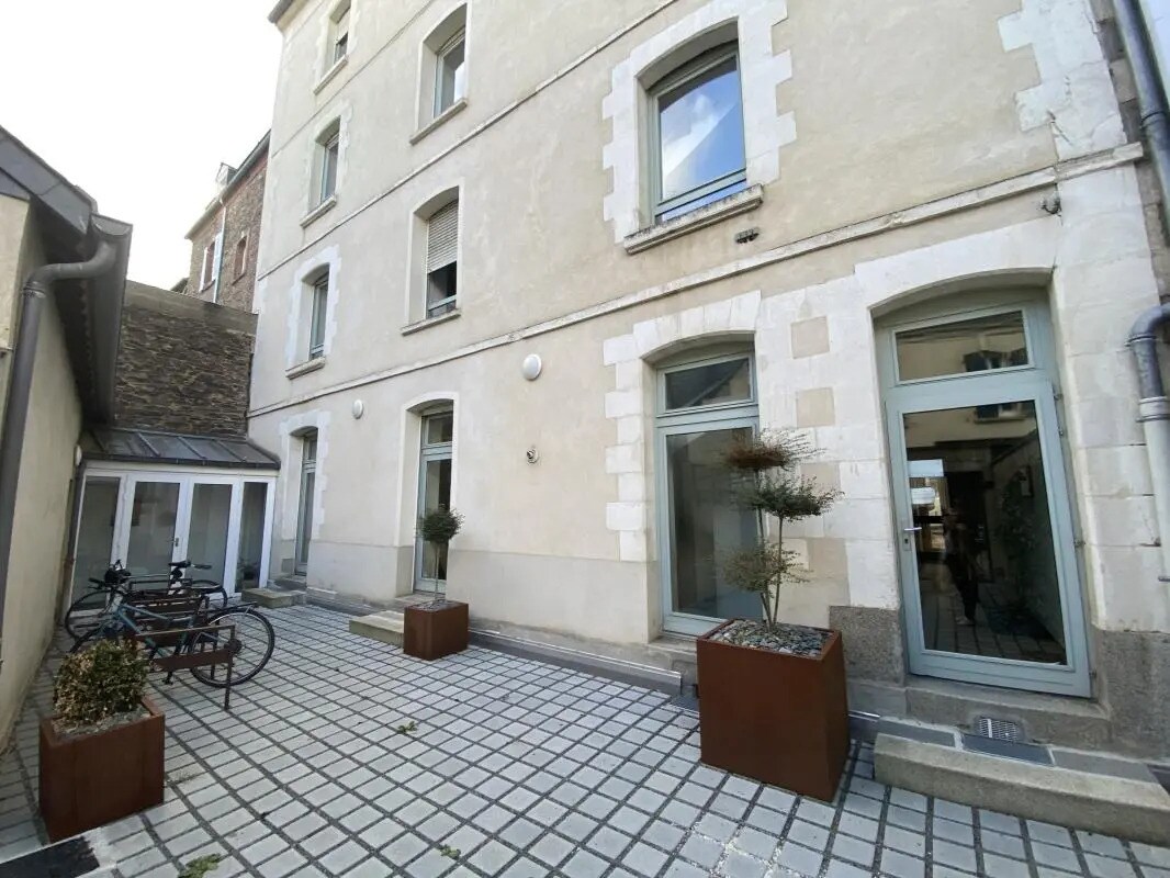 Office in Rennes for lease Building Photo- Image 1 of 8