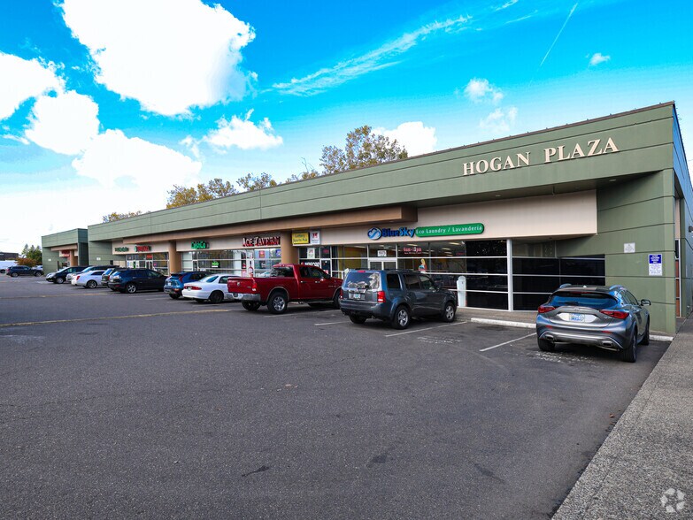 1835-1975 NE Division St, Gresham, OR for sale - Primary Photo - Image 1 of 1