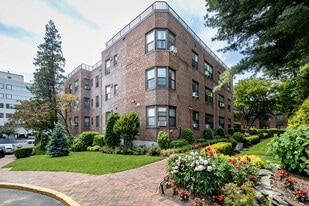 Townhouse Apartments - Live-Work Space