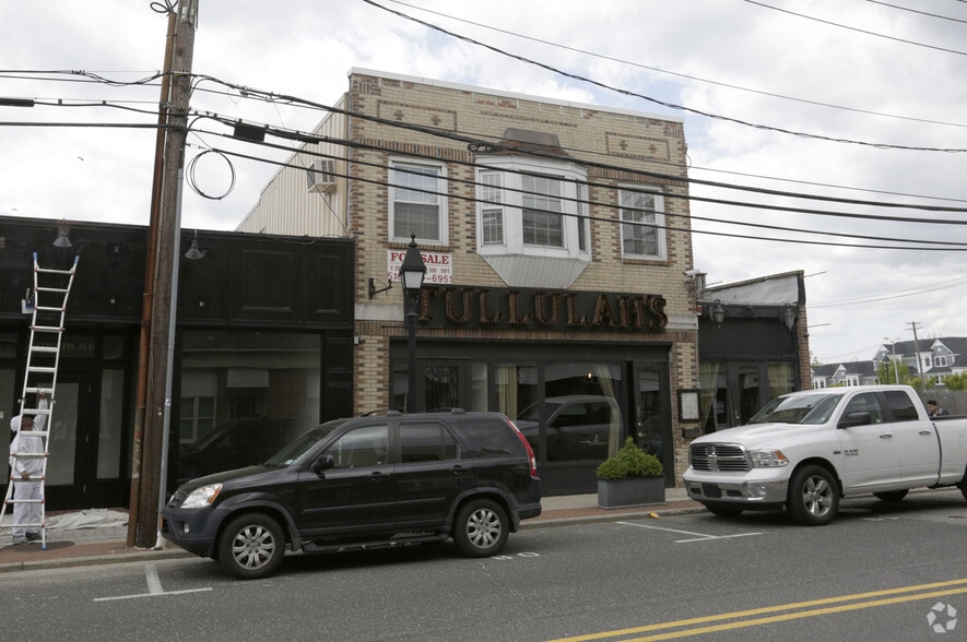 10 4th Ave, Bay Shore, NY for sale - Building Photo - Image 2 of 9