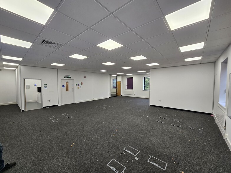 Cowley Mill Rd, Uxbridge for lease - Interior Photo - Image 2 of 10