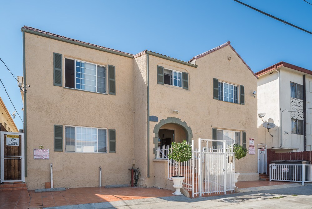 1217 N Berendo St, Los Angeles, CA for sale Primary Photo- Image 1 of 1