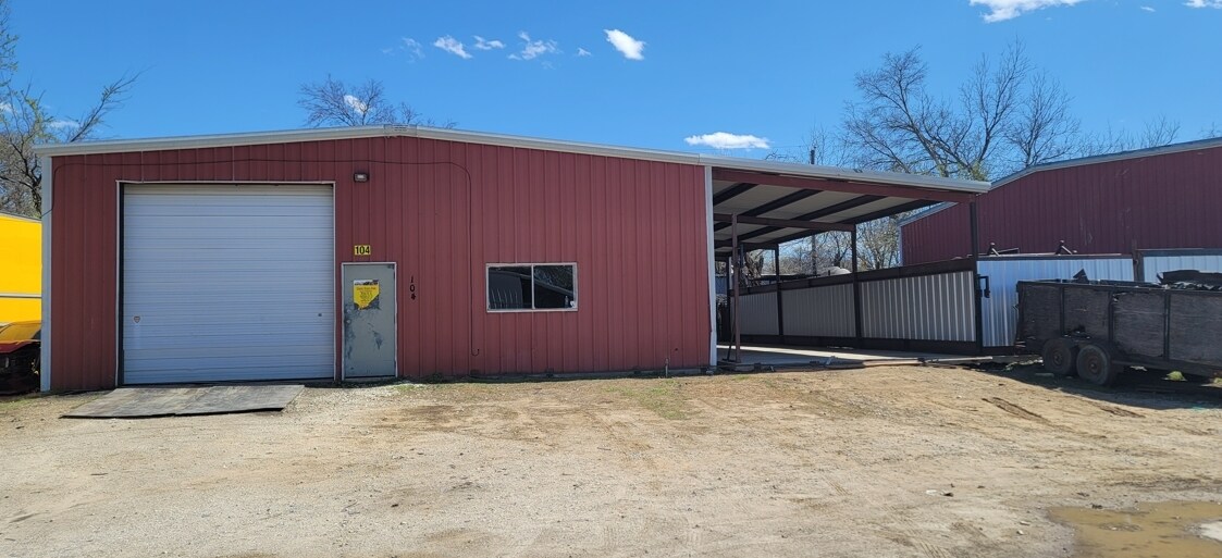 104 Industrial Dr, Kennedale, TX for sale Primary Photo- Image 1 of 13