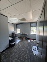 165 W South St, Hernando, MS for lease Interior Photo- Image 2 of 9