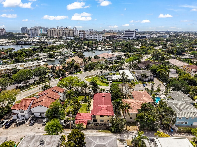 2625 NE 13th Ct, Fort Lauderdale, FL for sale - Building Photo - Image 3 of 13