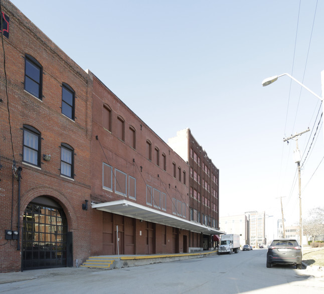 2020-2060 Walnut St, Kansas City, MO for sale - Building Photo - Image 3 of 11