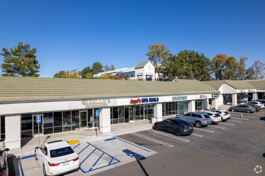 24401 Ridge Route Dr, Laguna Hills, CA for lease - Building Photo - Image 3 of 9