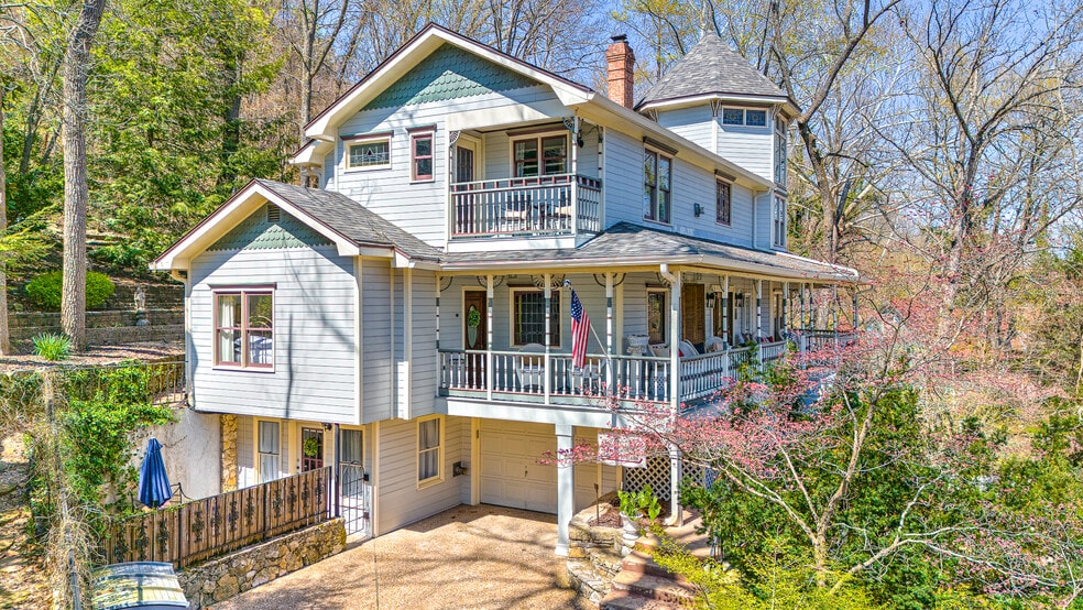 60 Hillside Ave, Eureka Springs, AR for sale - Building Photo - Image 2 of 45