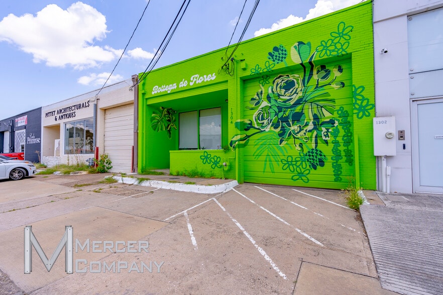 1304 Dragon St, Dallas, TX for sale - Building Photo - Image 1 of 1