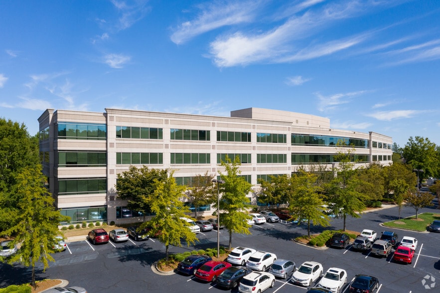 925 North Point Pky, Alpharetta, GA for lease - Building Photo - Image 3 of 34
