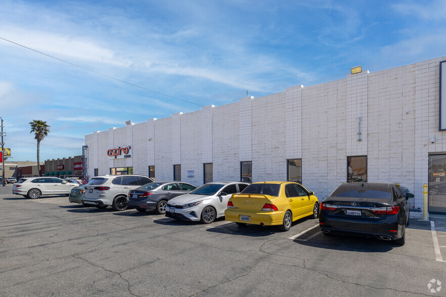 12222-12228 Sherman Way, North Hollywood, CA for lease - Building Photo - Image 2 of 9