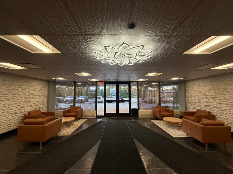 420 Columbus Ave, Valhalla, NY for lease - Building Photo - Image 2 of 49