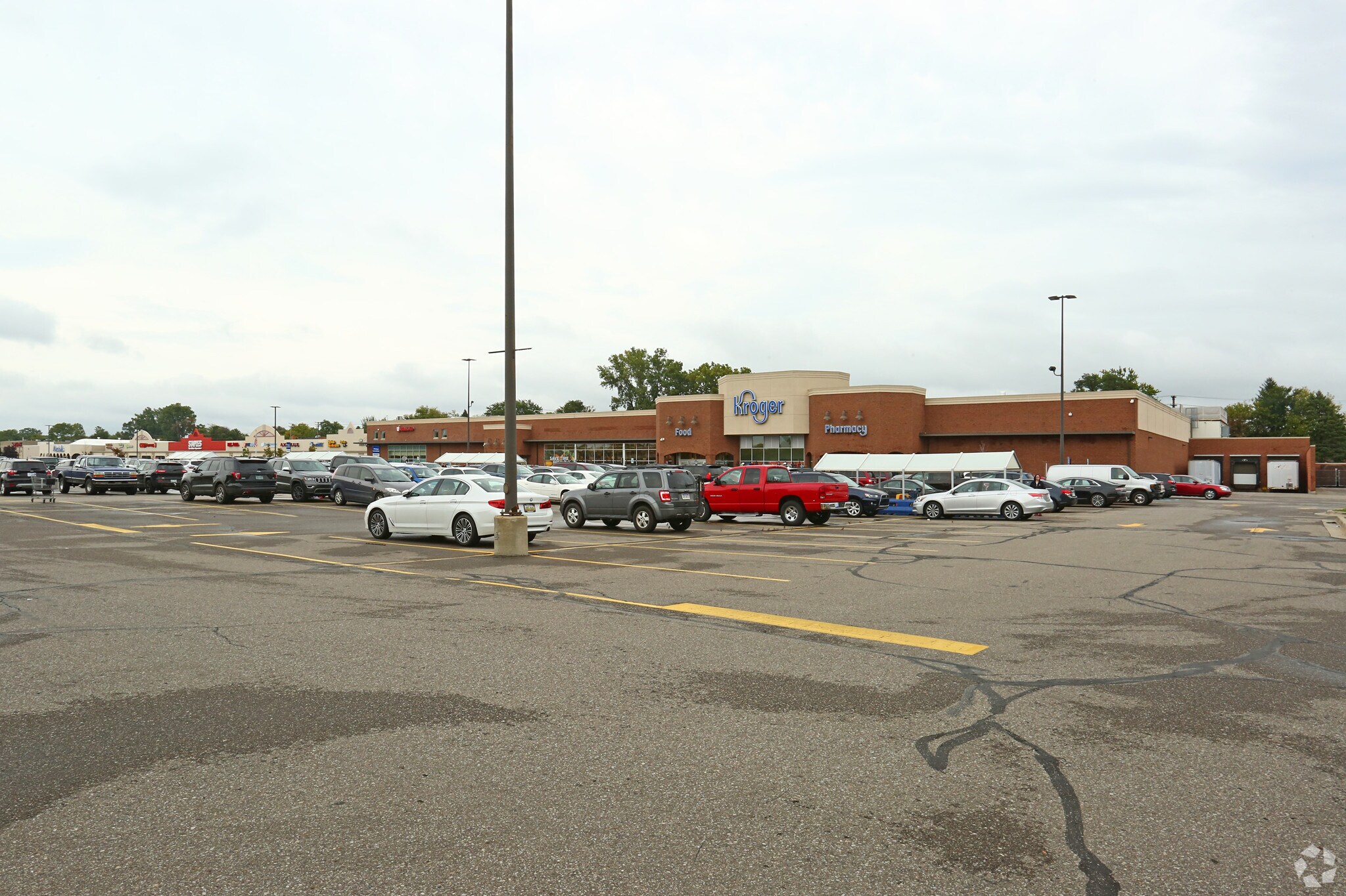 23001-23303 Michigan Ave, Dearborn, MI for lease Building Photo- Image 1 of 9