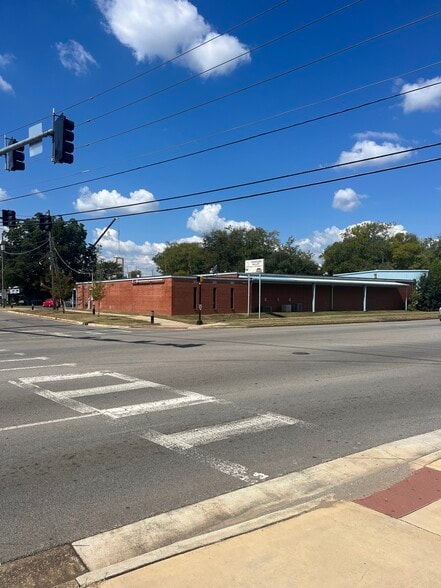 201 Triana Blvd, Huntsville, AL for lease - Building Photo - Image 1 of 15