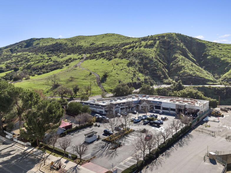 29020 Agoura Rd, Agoura Hills, CA for lease - Building Photo - Image 2 of 30