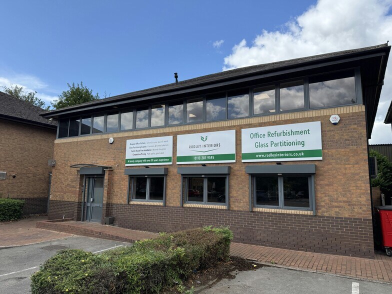 Royds Hall Rd, Leeds for sale - Primary Photo - Image 1 of 1