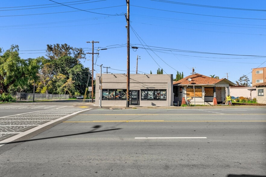 1558 A St, Castro Valley, CA for sale - Building Photo - Image 3 of 12