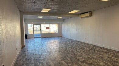 851-855 Commerce St, Redding, CA for lease Interior Photo- Image 2 of 5