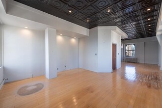 8 S Michigan Ave, Chicago, IL for lease Interior Photo- Image 2 of 7