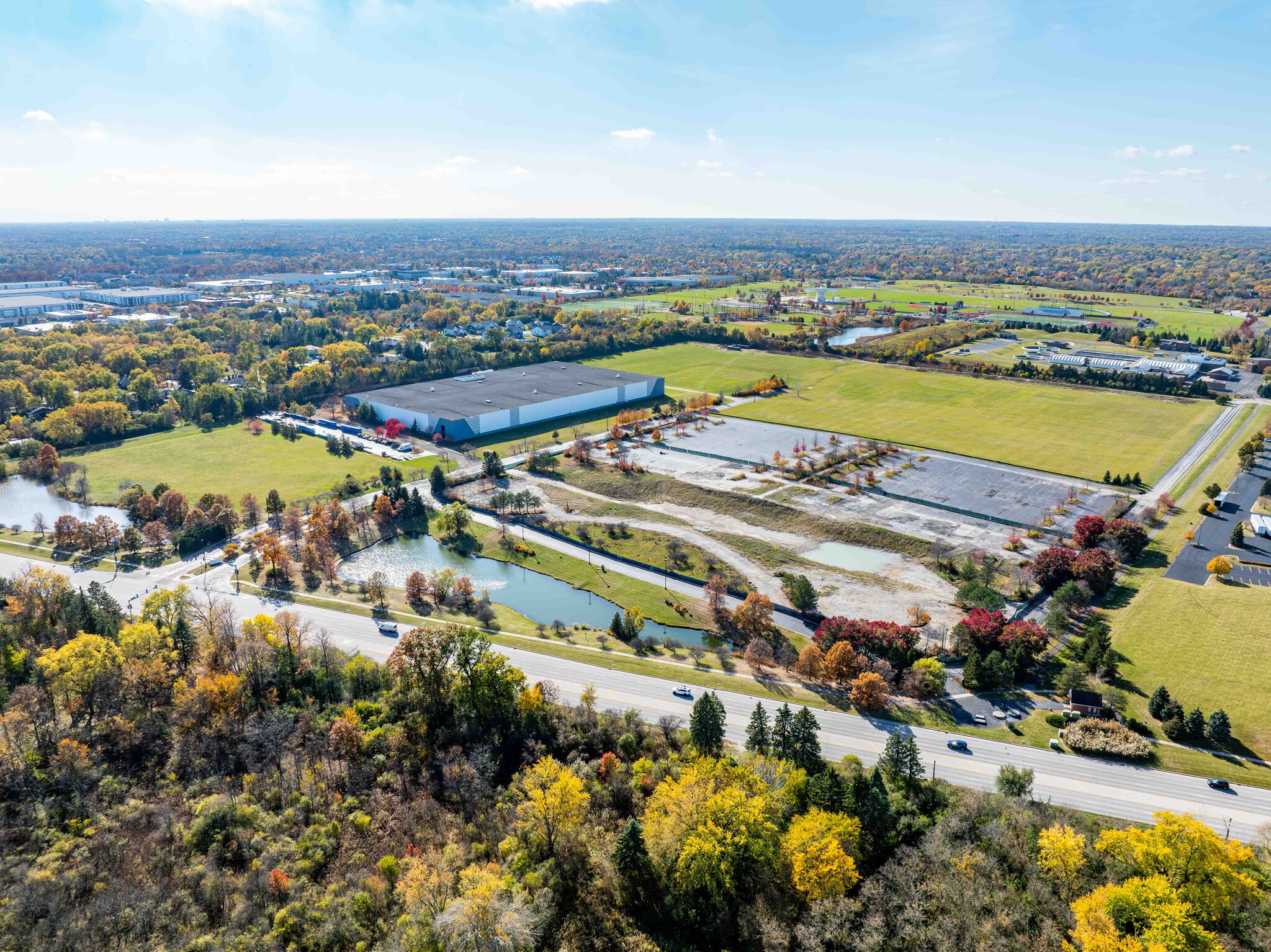 100 S Milwaukee Ave, Vernon Hills, IL for lease Building Photo- Image 1 of 5