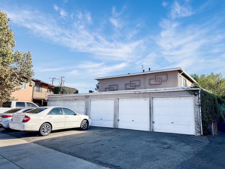 554 E Hurst St, Covina, CA for sale - Building Photo - Image 3 of 23