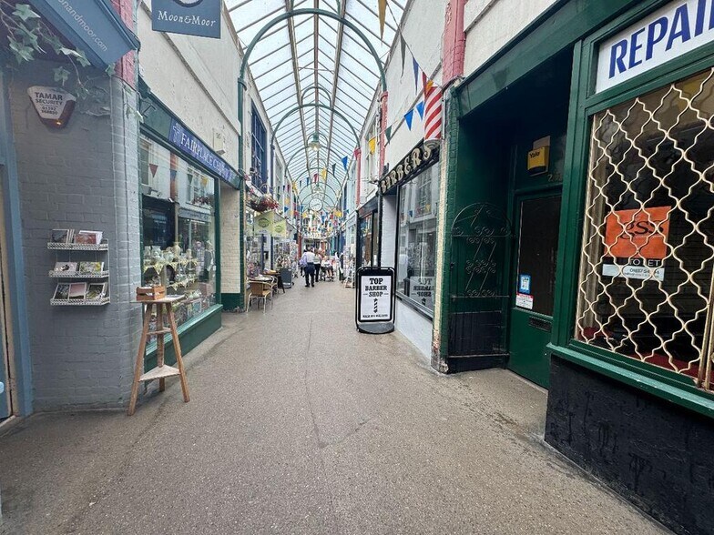 19-21 Fore St, Okehampton for lease - Building Photo - Image 2 of 6