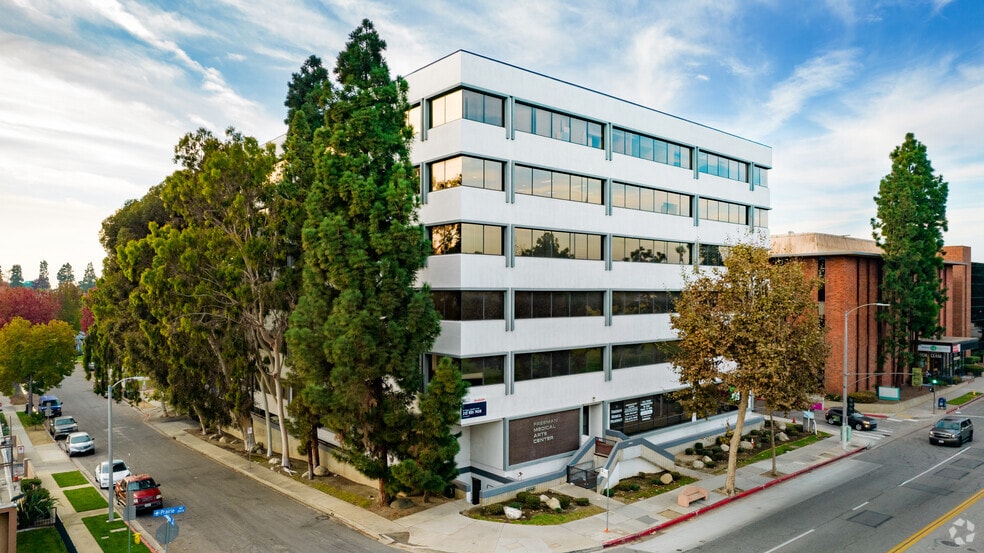 301 N Prairie Ave, Inglewood, CA for sale - Primary Photo - Image 1 of 30