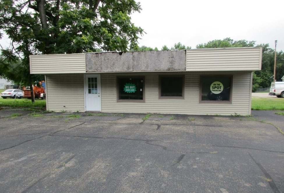1269 E Canal St, Nelsonville, OH 45764