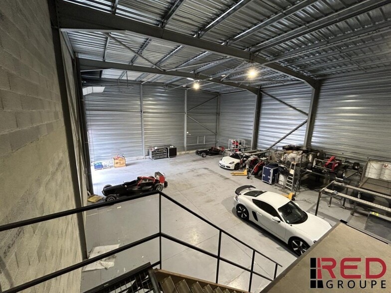 Industrial in Signes for lease - Interior Photo - Image 1 of 7