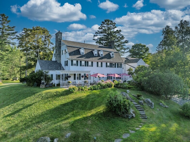 80 Guider Ln, Bethlehem, NH for sale - Building Photo - Image 2 of 46