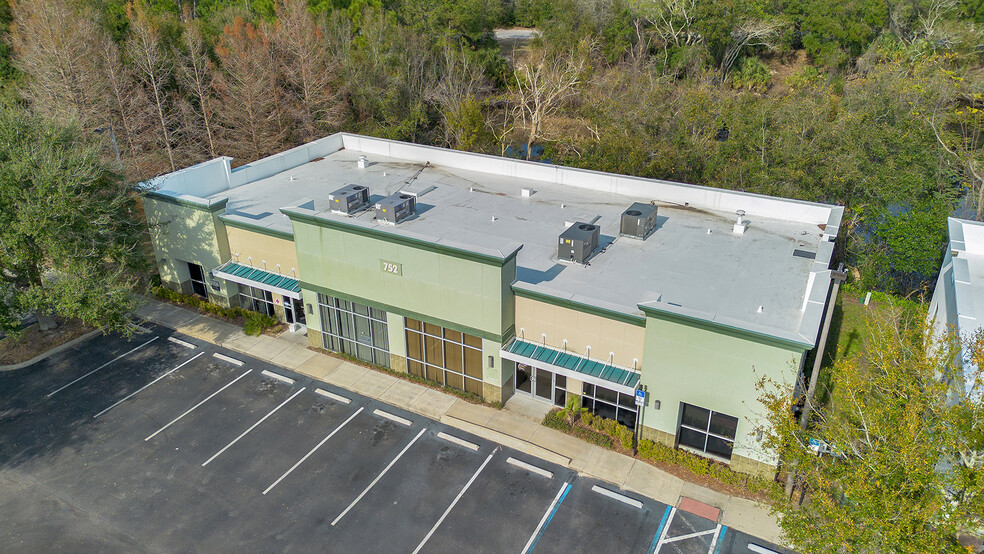 752 Stirling Center Pl, Lake Mary, FL for lease - Building Photo - Image 2 of 2