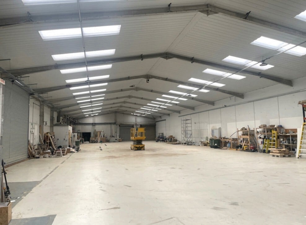 2 Tair Ffynnon, Whitland for lease Interior Photo- Image 1 of 3