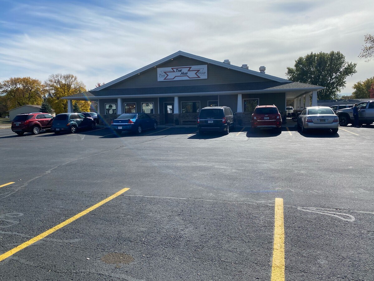 2006 20th St, Slayton, MN 56172