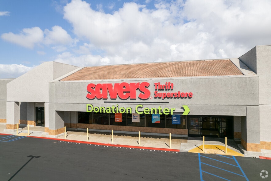 9029-9121 Garfield Ave, Fountain Valley, CA for lease - Building Photo - Image 2 of 13