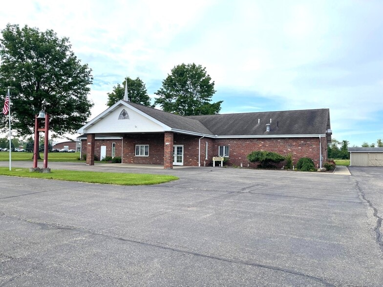 4796 Cross Roads Rd NE, Magnolia, OH for sale - Building Photo - Image 1 of 1