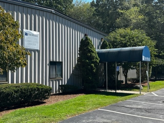 66 Tupelo St, Bristol, RI for sale - Building Photo - Image 1 of 1