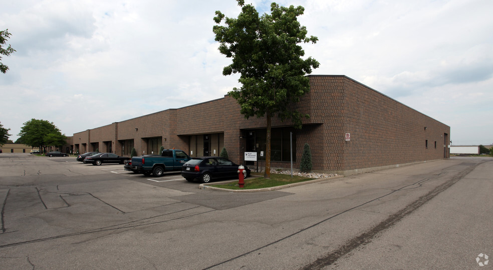 3182 Orlando Dr, Mississauga, ON for lease - Primary Photo - Image 1 of 2