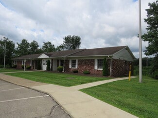 More details for 450 Hillcrest Ave, Grove City, PA - Office for Sale