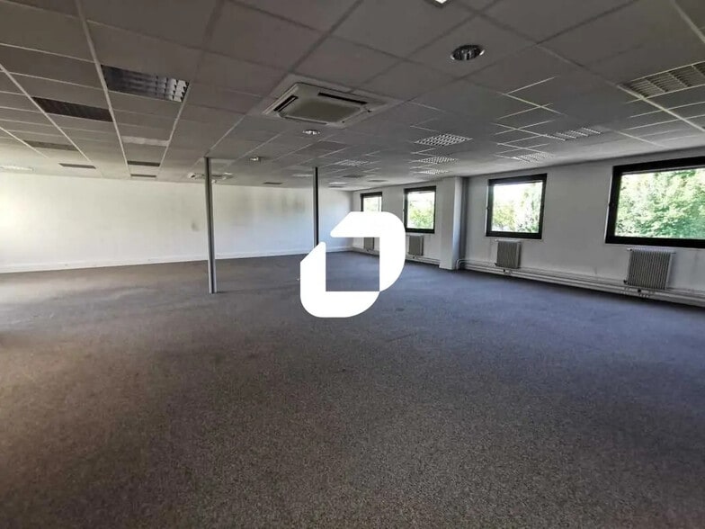 3 Rue Georges Besse, Antony for lease - Building Photo - Image 2 of 40