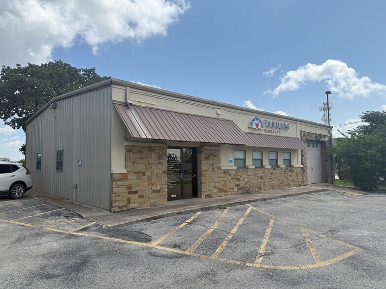 1112 W University Ave, Georgetown, TX for sale - Building Photo - Image 2 of 4