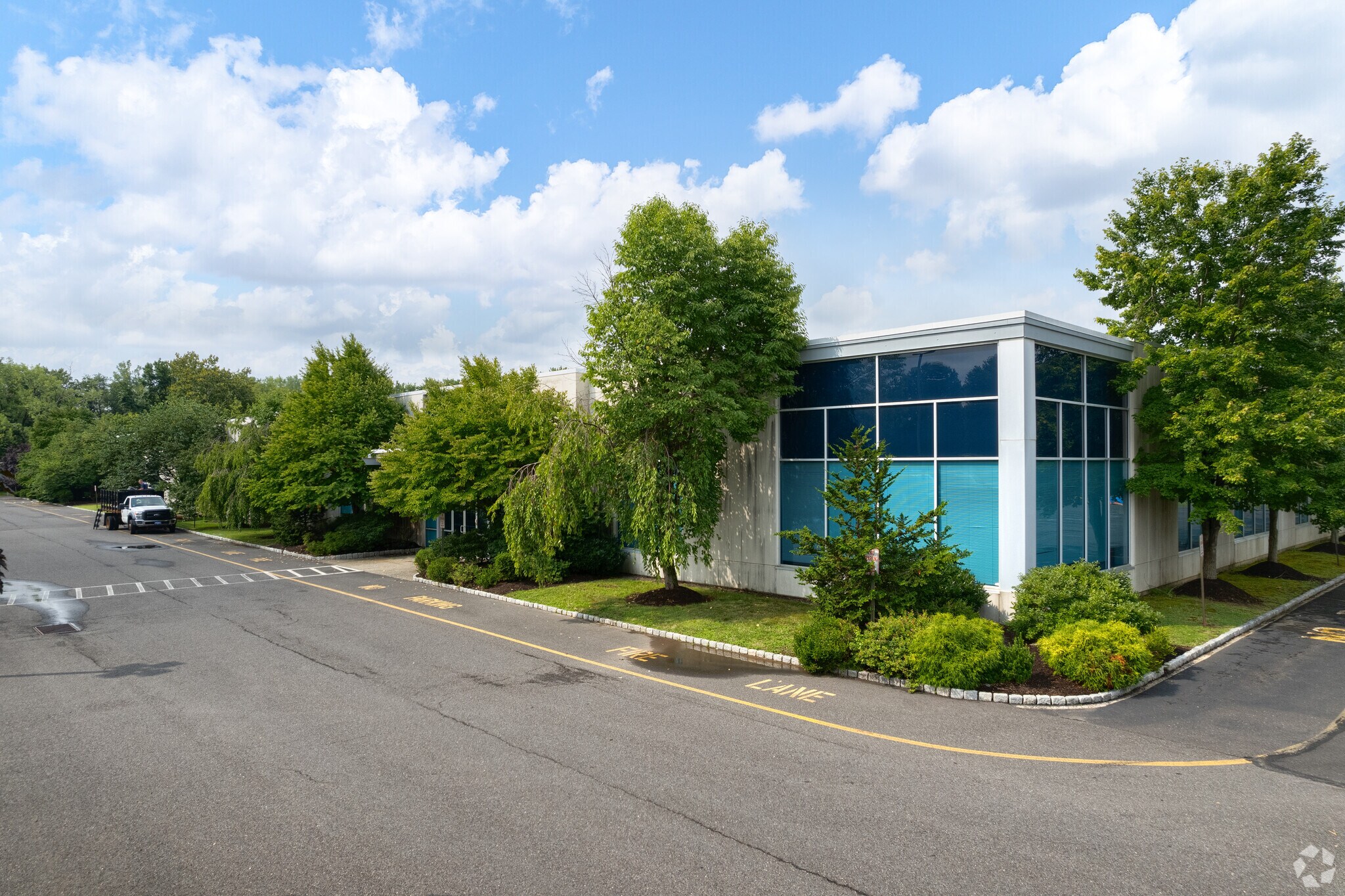 311 Veterans Hwy, Levittown, PA for sale Primary Photo- Image 1 of 1