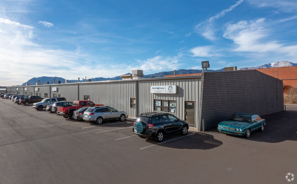 3302-3330 Adobe Ct, Colorado Springs, CO for lease - Building Photo - Image 3 of 24