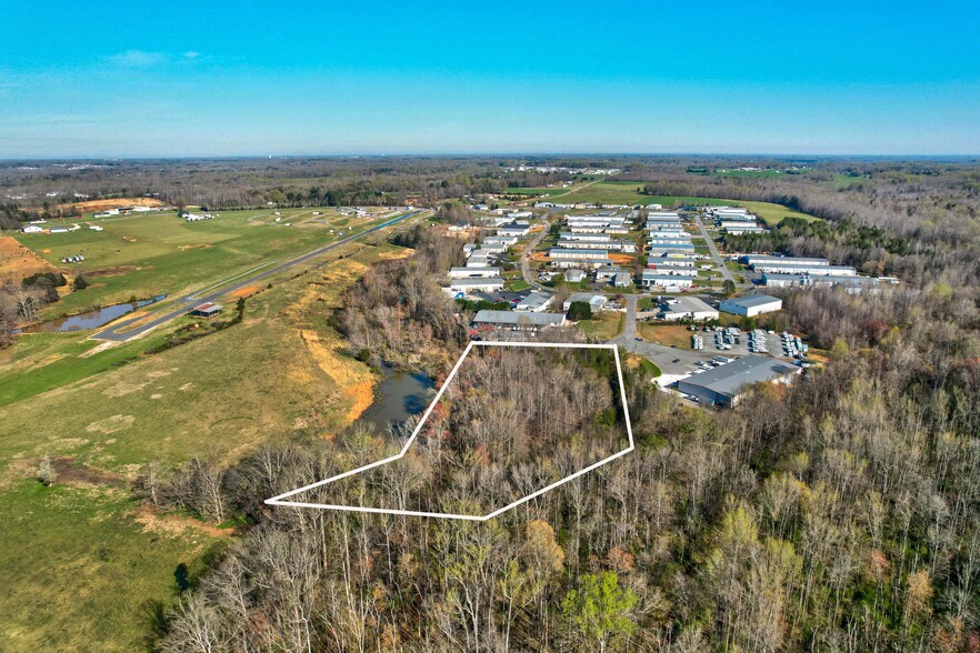 Lot 26 Motorsports rd, Mooresville, NC for sale - Aerial - Image 3 of 5