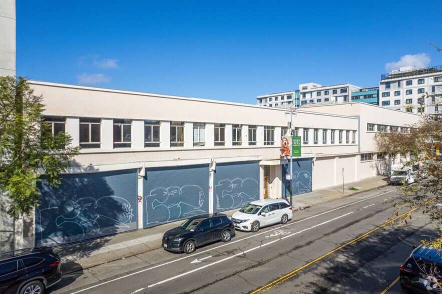 2000-2040 Folsom St, San Francisco, CA for lease - Building Photo - Image 2 of 7