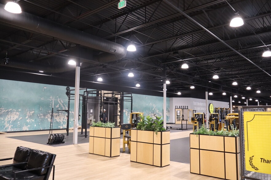 5601-5753 McWhinney Blvd, Loveland, CO for sale - Building Photo - Image 2 of 21